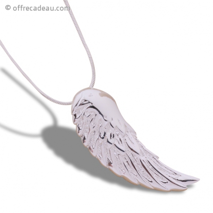 Collier argenté avec pendentif aile d'ange