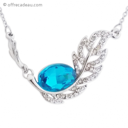 Collier argenté avec pendentif strass et faux cristal bleu turquoise