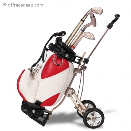 3 stylos en club de golf avec un sac de golf miniature