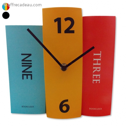 Horloge en forme de livres