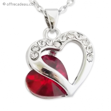 collier avec pendentif en coeur et faux cristal rouge