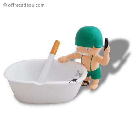 Cendrier humoristique mini soldat et petite baignoire 